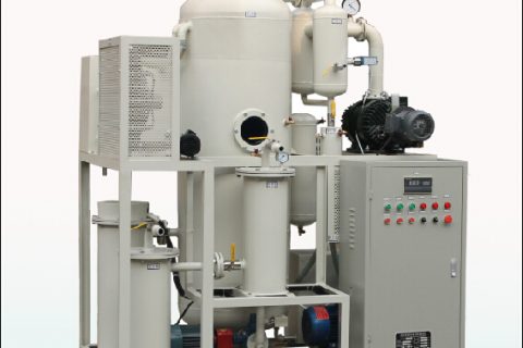 针对进水严重的光滑液压油除水滤油机的工作道理